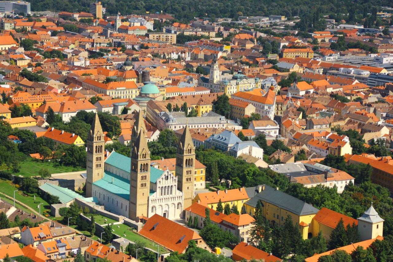 Napartman Pécs Zewnętrze zdjęcie