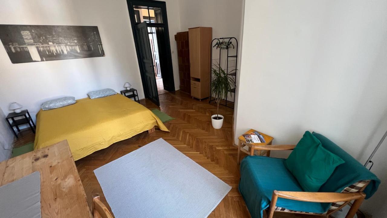 Napartman Pécs Zewnętrze zdjęcie